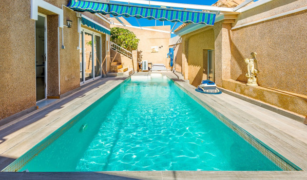 Resale - Villa - Torrevieja - Costa Blanca