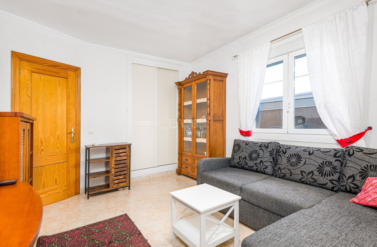 Resale - Villa - Torrevieja - Costa Blanca