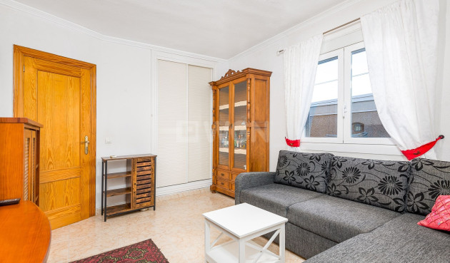 Resale - Villa - Torrevieja - Costa Blanca