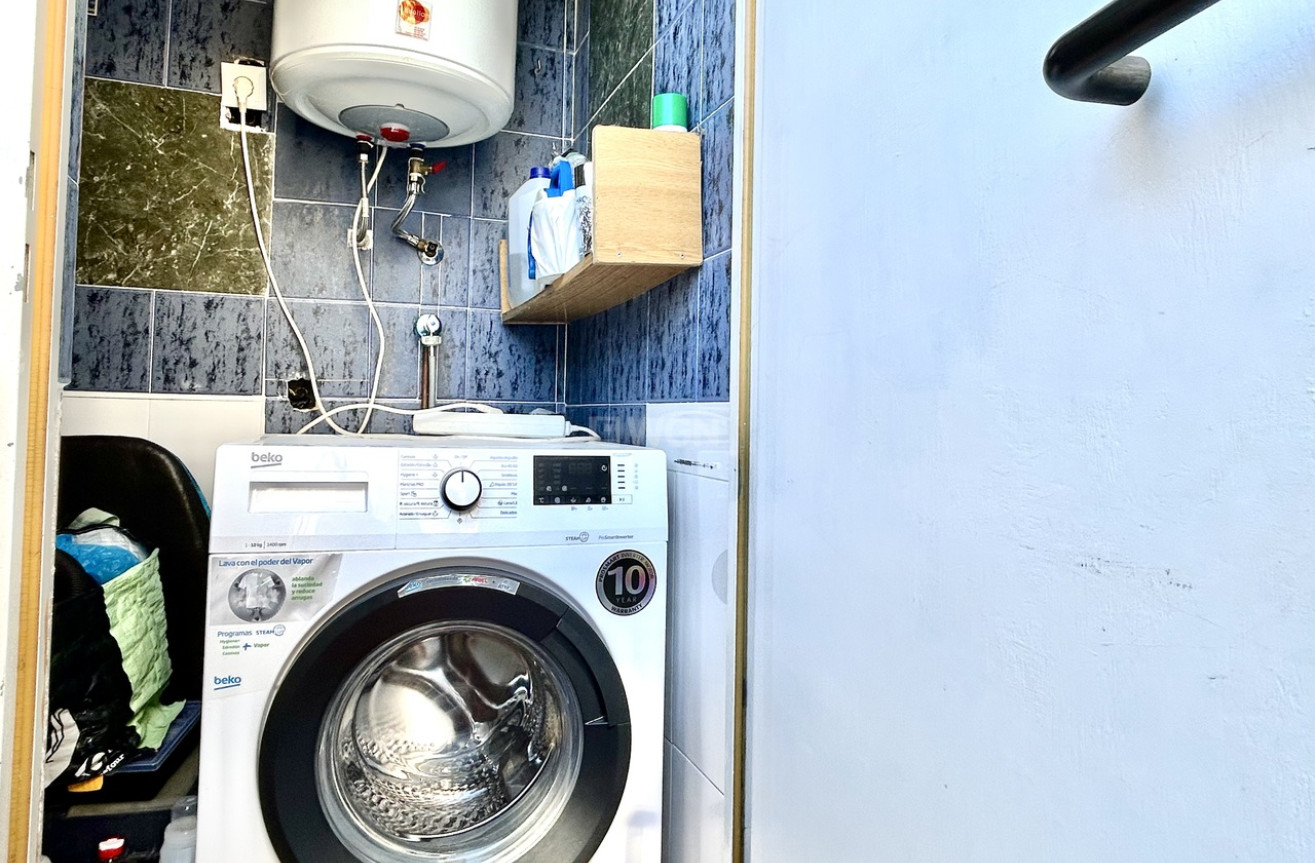 Resale - Apartment / flat - Punta Prima - Costa Blanca