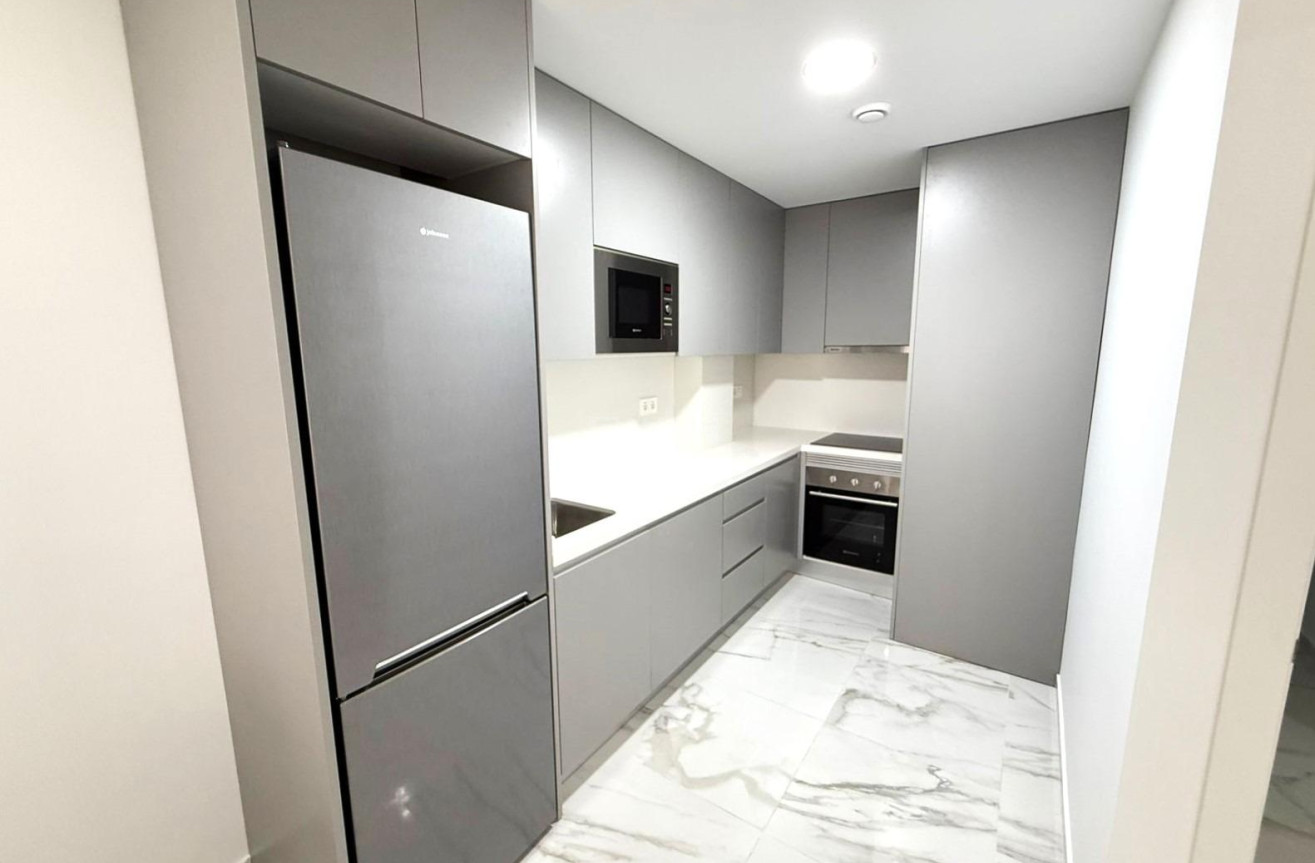 Resale - Apartment / flat - Torrevieja - PARQUE DE LAS NACIONES