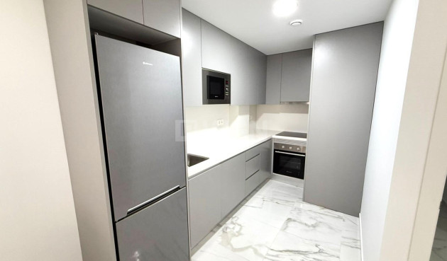 Resale - Apartment / flat - Torrevieja - PARQUE DE LAS NACIONES