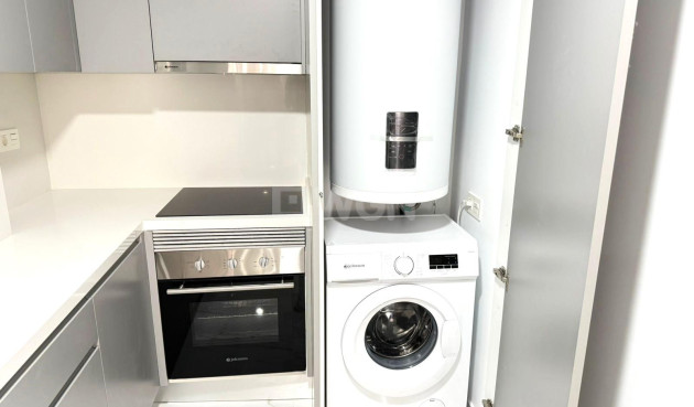 Resale - Apartment / flat - Torrevieja - PARQUE DE LAS NACIONES