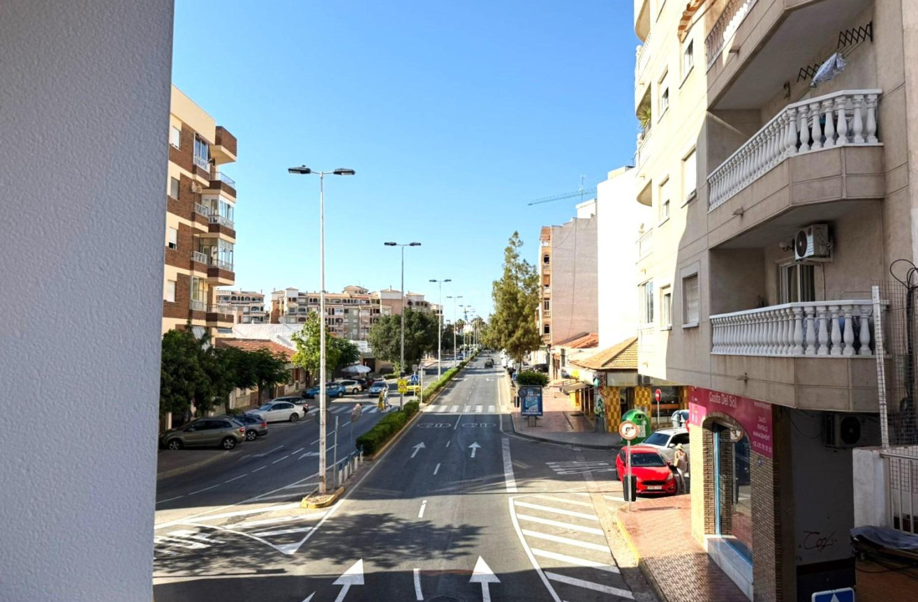 Resale - Apartment / flat - Torrevieja - PARQUE DE LAS NACIONES