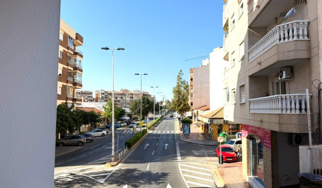 Resale - Apartment / flat - Torrevieja - PARQUE DE LAS NACIONES
