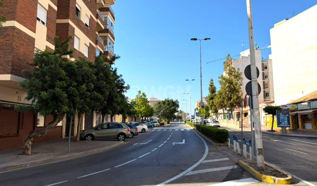Resale - Apartment / flat - Torrevieja - PARQUE DE LAS NACIONES