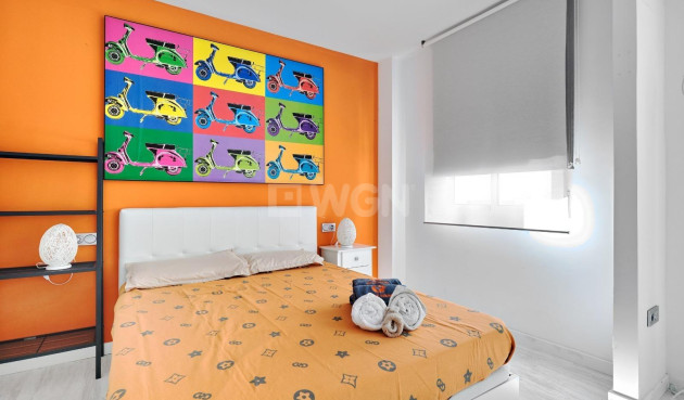 Resale - Apartment / flat - Torrevieja - Playa del Cura