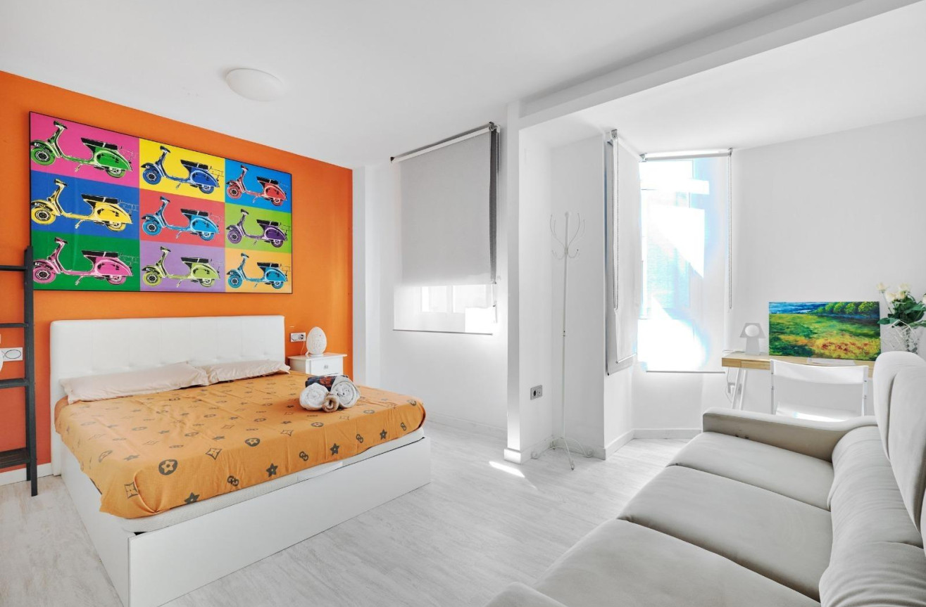 Resale - Apartment / flat - Torrevieja - Playa del Cura