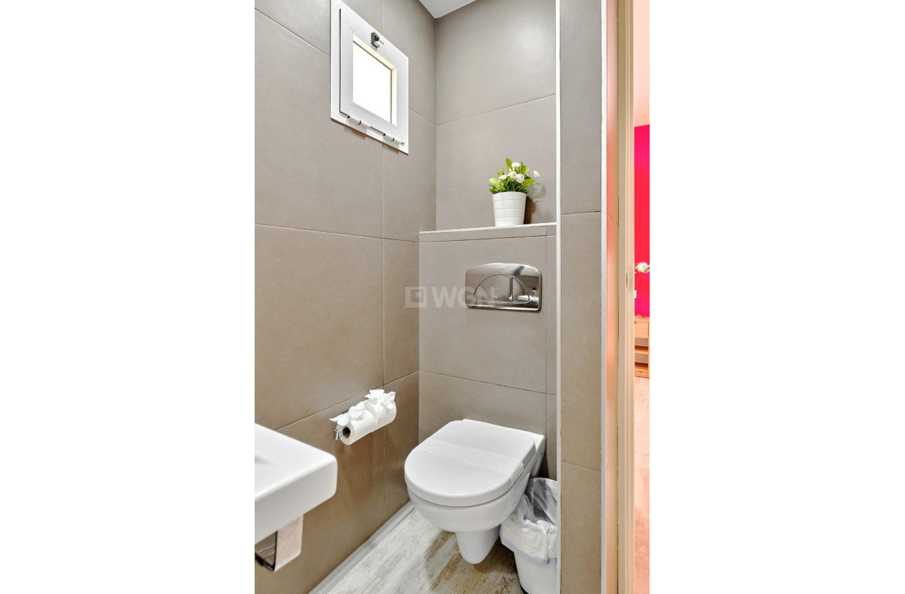 Resale - Apartment / flat - Torrevieja - Playa del Cura