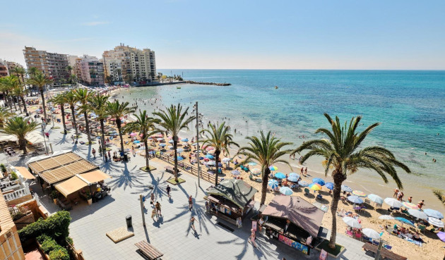Resale - Apartment / flat - Torrevieja - Playa del Cura