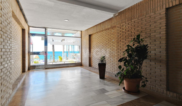Resale - Apartment / flat - Torrevieja - Playa del Cura