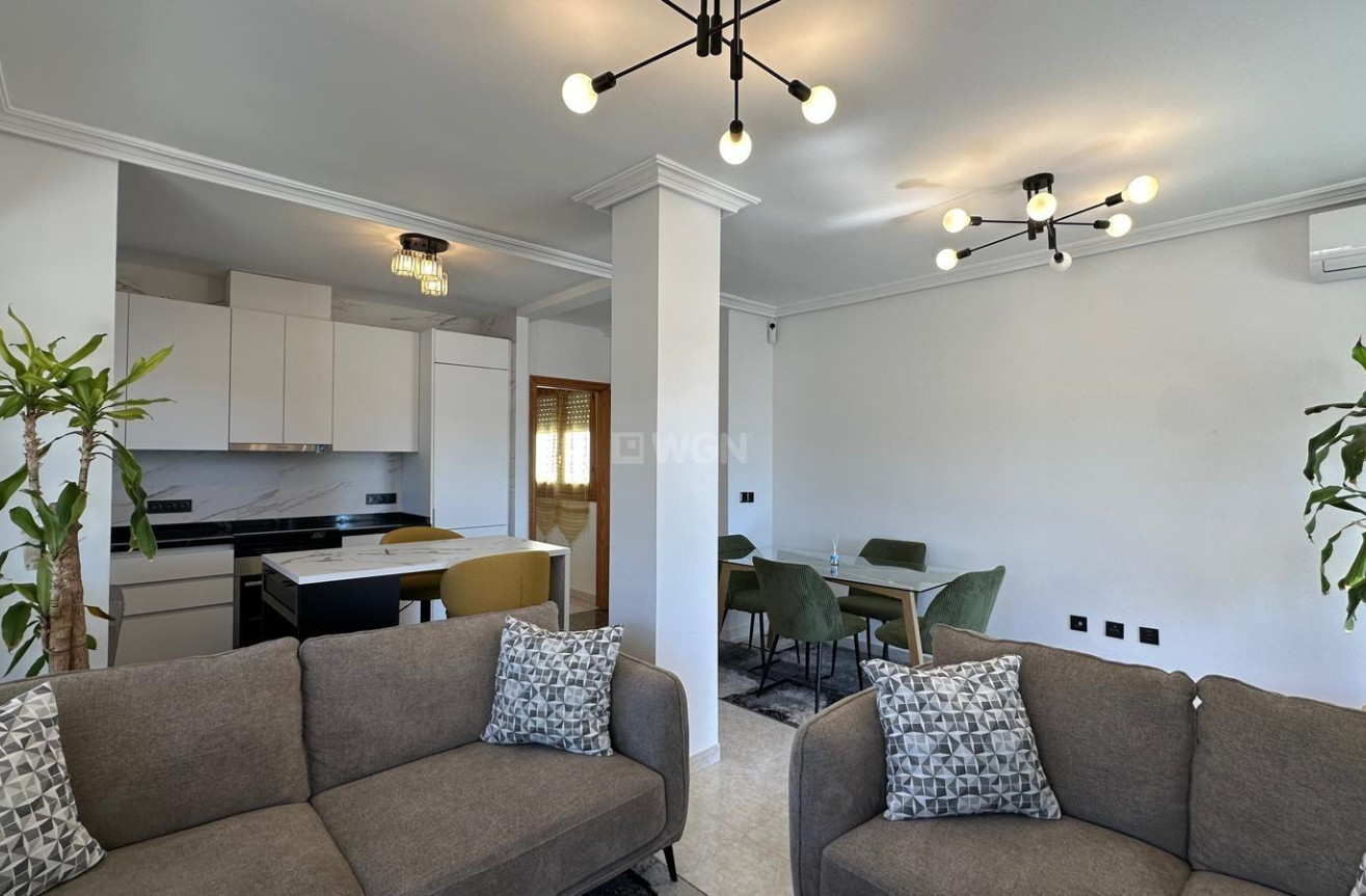 Resale - Apartment / flat - Torrevieja - Centro