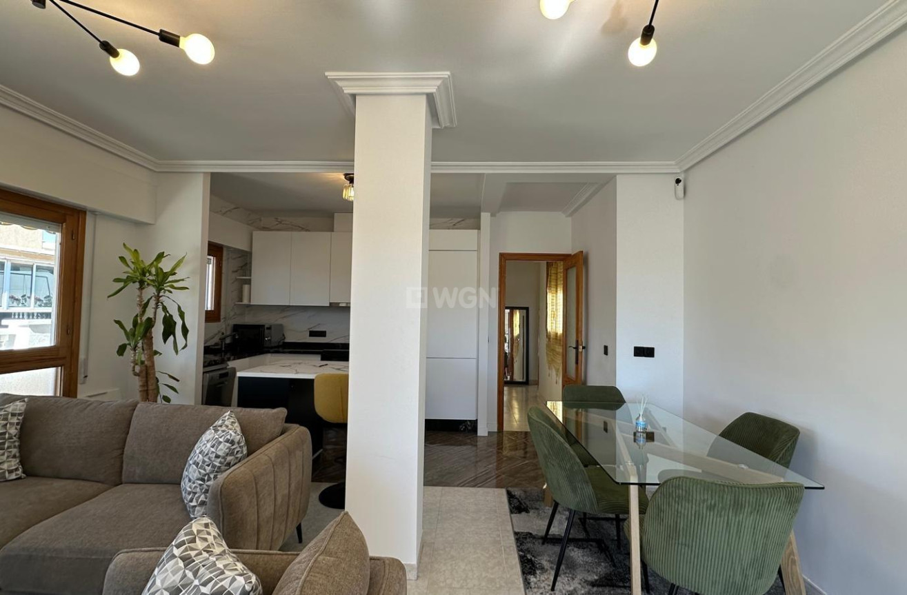 Resale - Apartment / flat - Torrevieja - Centro