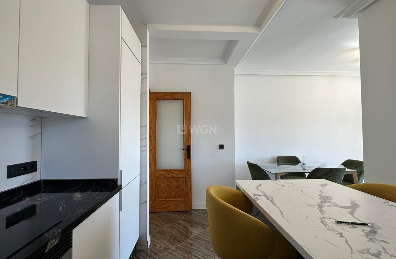 Resale - Apartment / flat - Torrevieja - Centro