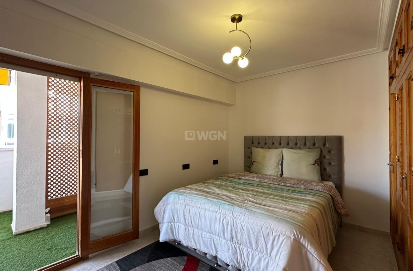 Resale - Apartment / flat - Torrevieja - Centro