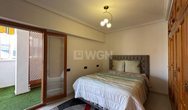 Resale - Apartment / flat - Torrevieja - Centro