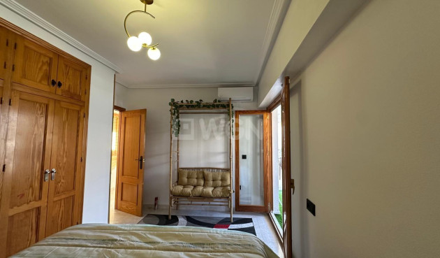 Resale - Apartment / flat - Torrevieja - Centro