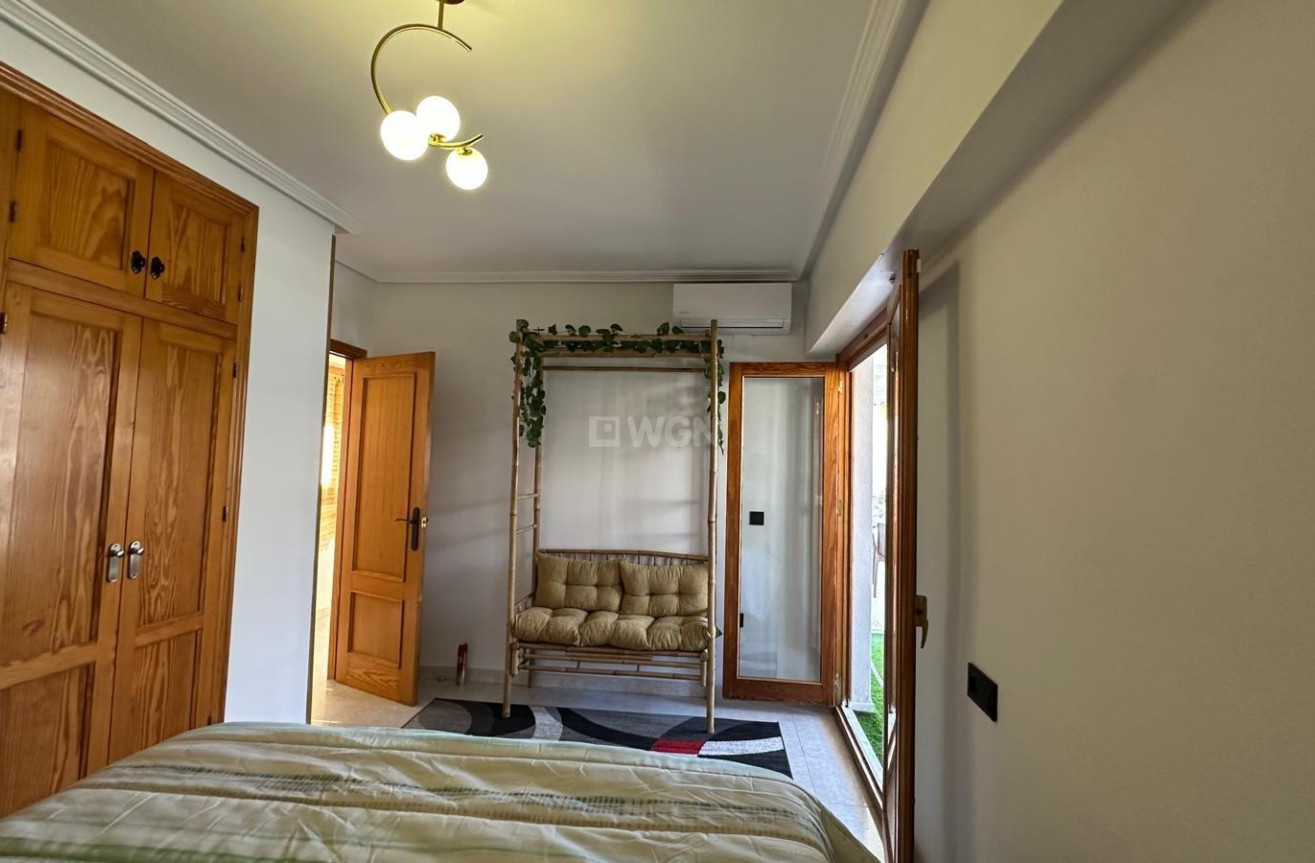 Resale - Apartment / flat - Torrevieja - Centro