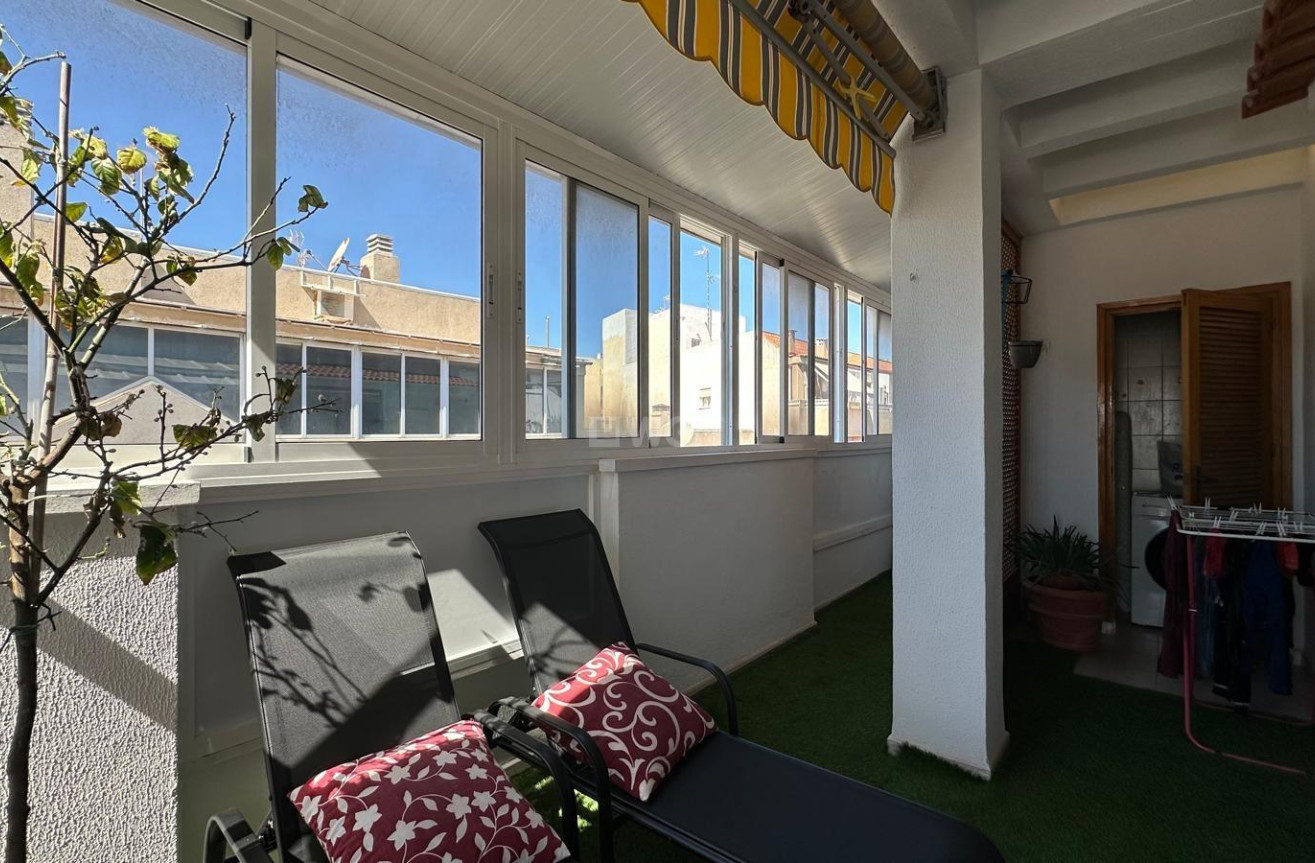 Resale - Apartment / flat - Torrevieja - Centro