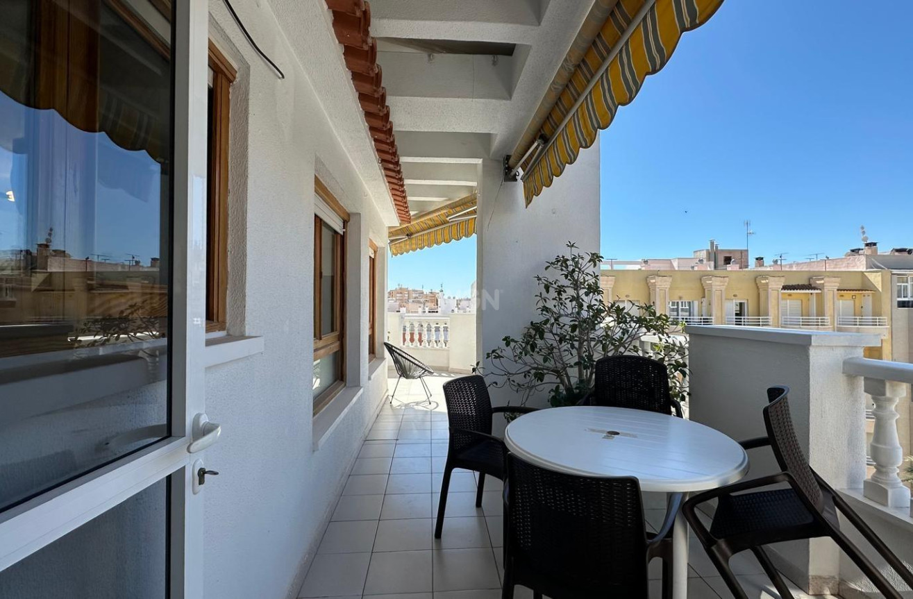 Resale - Apartment / flat - Torrevieja - Centro