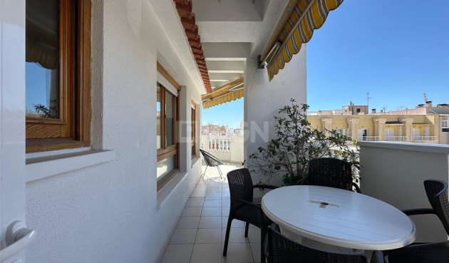 Resale - Apartment / flat - Torrevieja - Centro