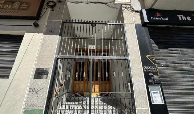 Resale - Apartment / flat - Torrevieja - Centro