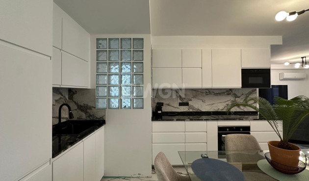 Resale - Apartment / flat - Torrevieja - Playa del Cura