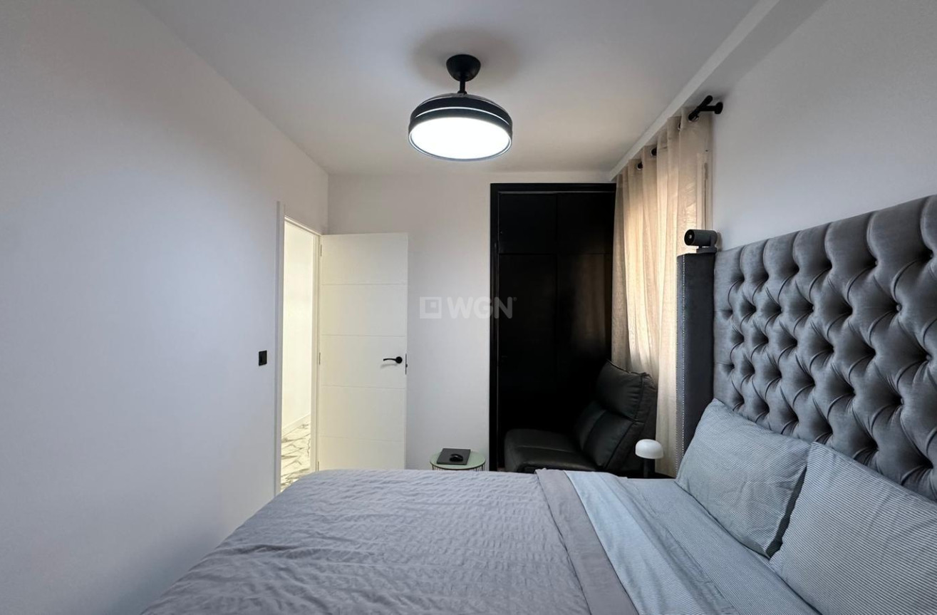 Resale - Apartment / flat - Torrevieja - Playa del Cura