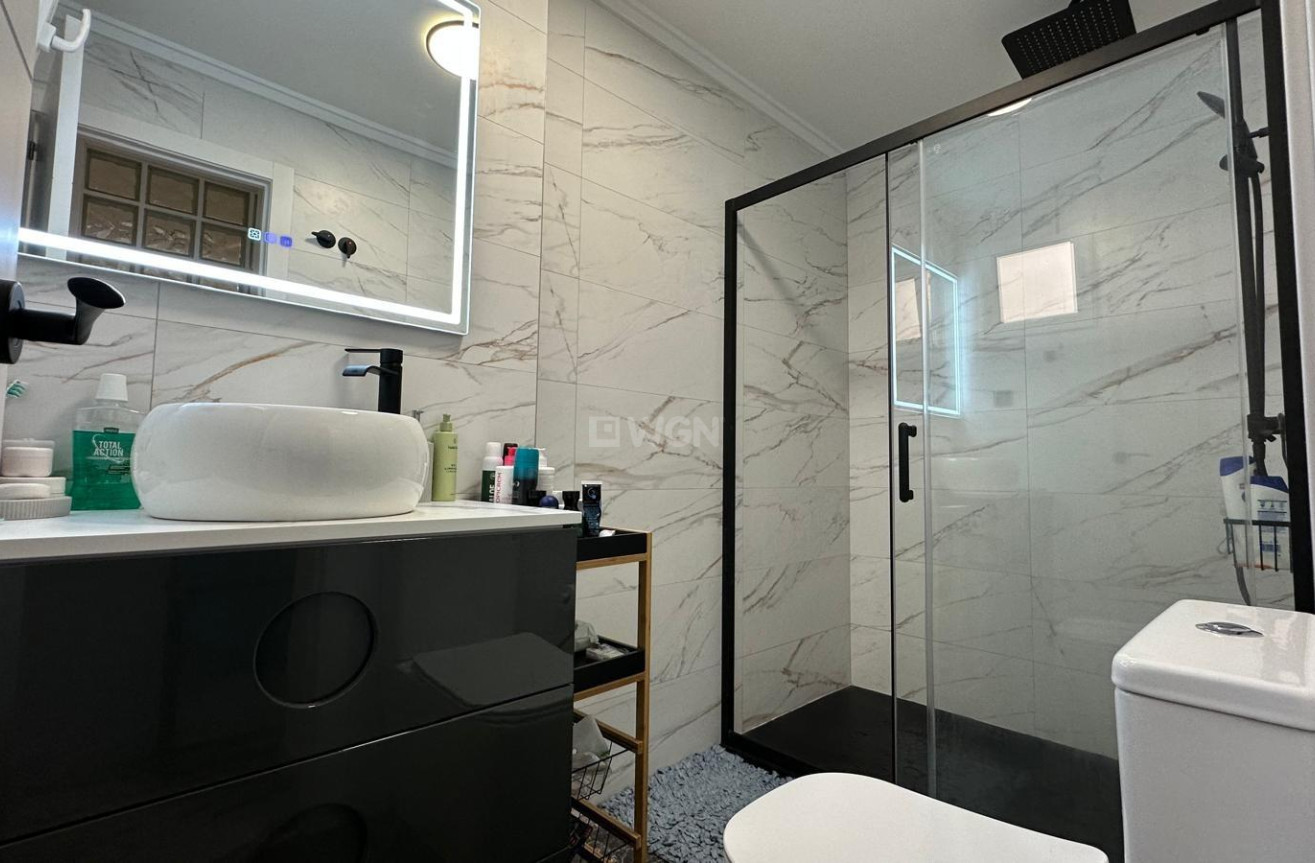 Resale - Apartment / flat - Torrevieja - Playa del Cura