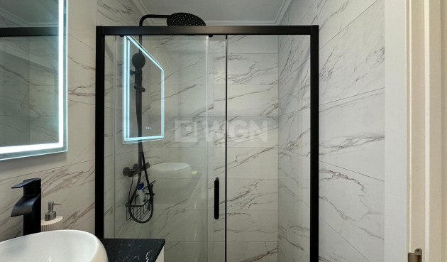 Resale - Apartment / flat - Torrevieja - Playa del Cura