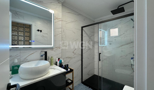 Resale - Apartment / flat - Torrevieja - Playa del Cura