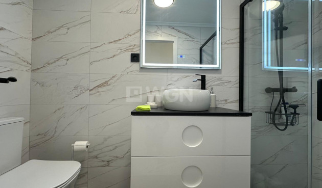 Resale - Apartment / flat - Torrevieja - Playa del Cura