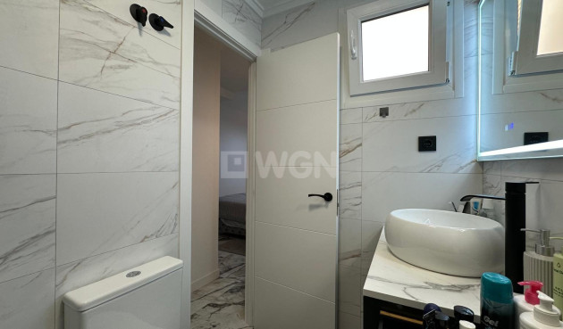 Resale - Apartment / flat - Torrevieja - Playa del Cura