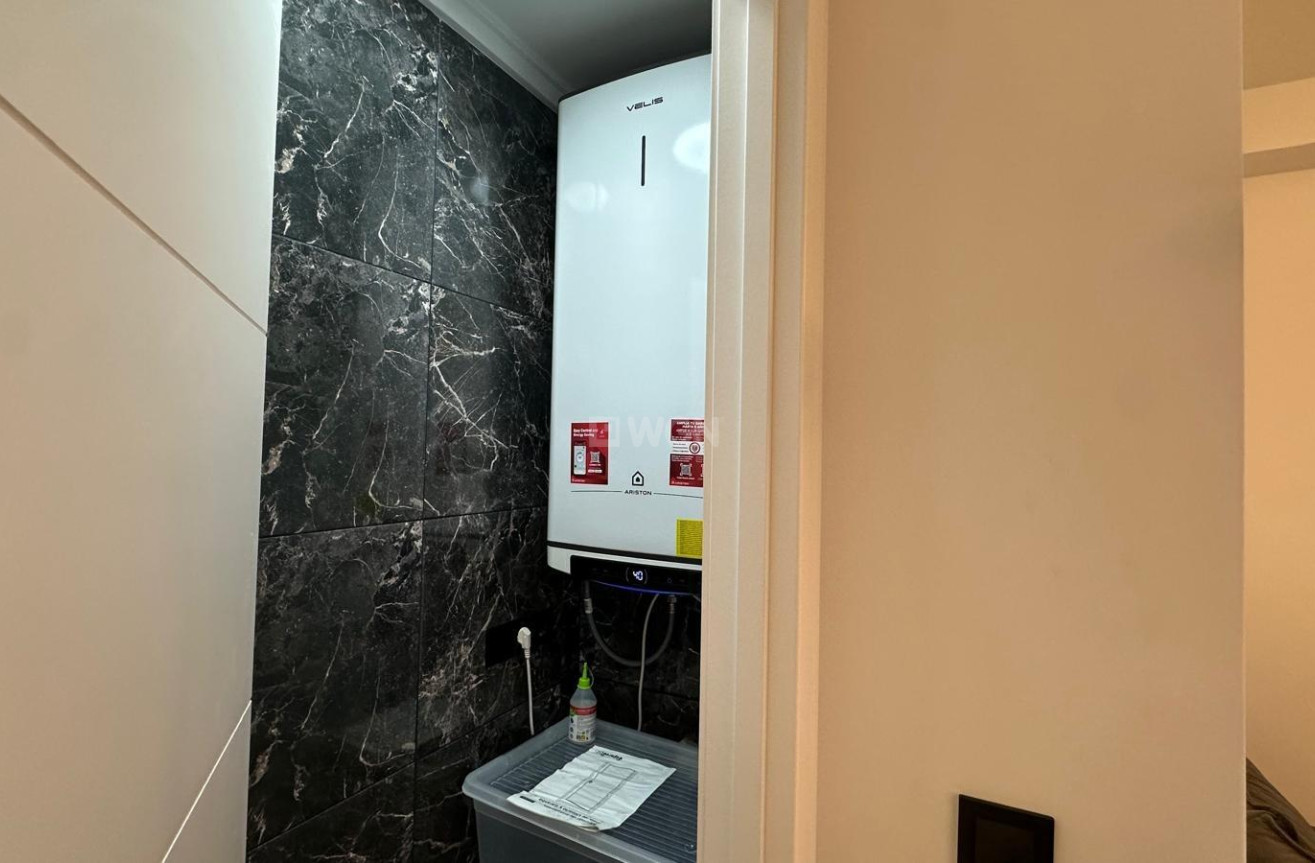 Resale - Apartment / flat - Torrevieja - Playa del Cura