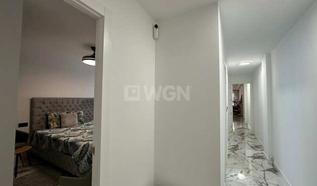 Resale - Apartment / flat - Torrevieja - Playa del Cura