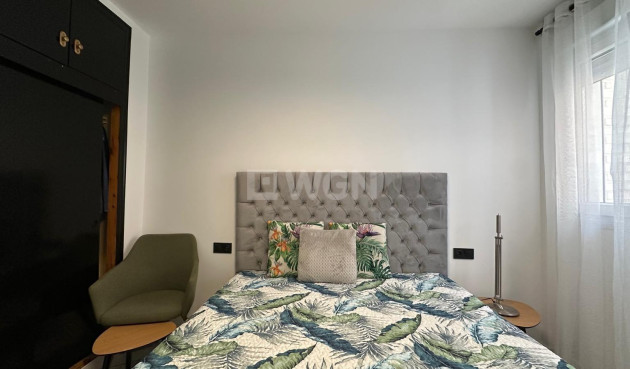 Resale - Apartment / flat - Torrevieja - Playa del Cura