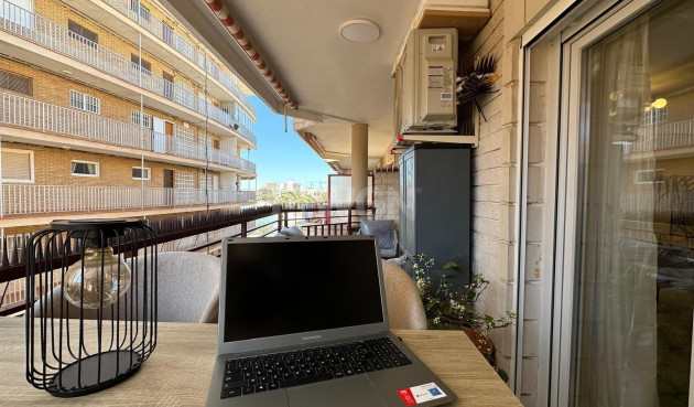 Resale - Apartment / flat - Torrevieja - Playa del Cura