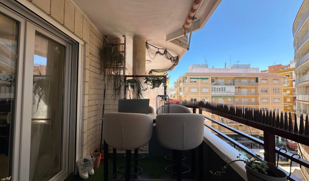 Resale - Apartment / flat - Torrevieja - Playa del Cura