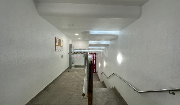 Resale - Apartment / flat - Torrevieja - Playa del Cura