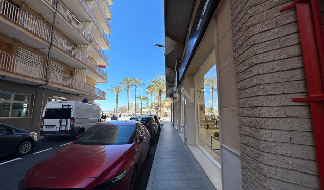 Resale - Apartment / flat - Torrevieja - Playa del Cura