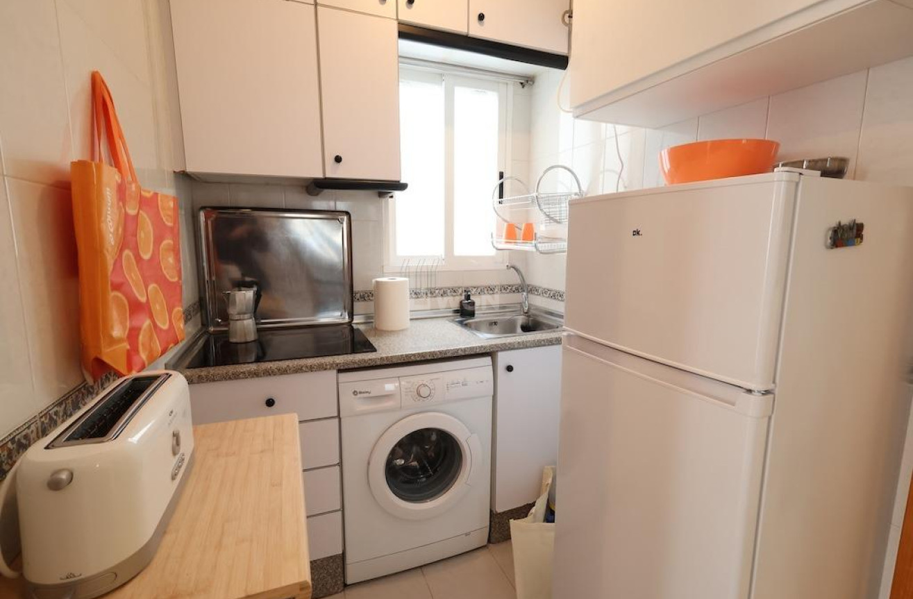 Resale - Apartment / flat - Torrevieja - Costa Blanca