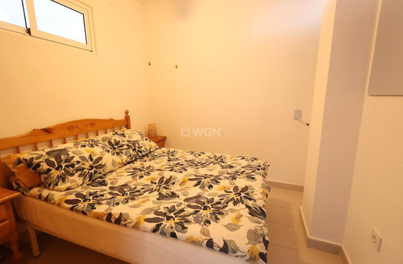 Resale - Apartment / flat - Torrevieja - Costa Blanca