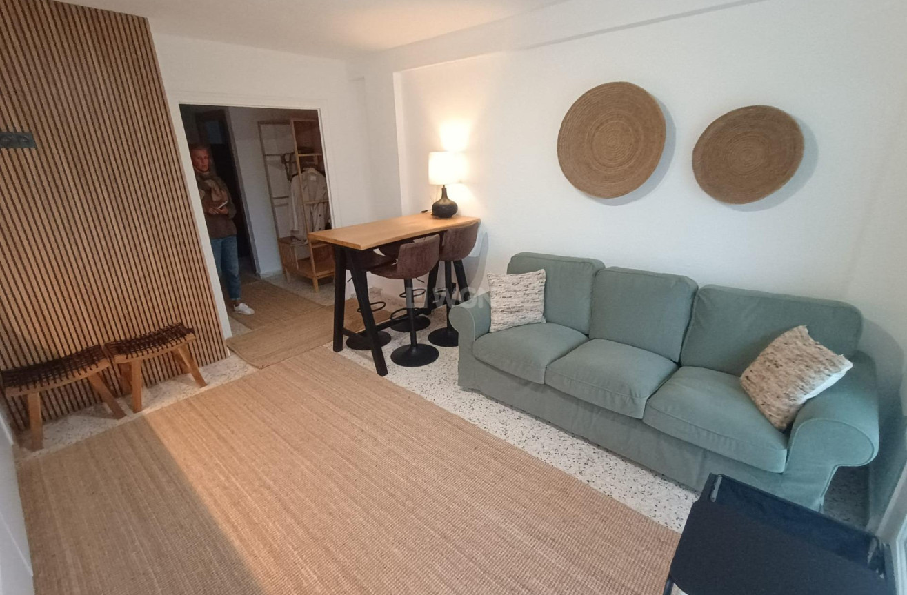 Resale - Apartment / flat - Guardamar del Segura - Urbanizaciones