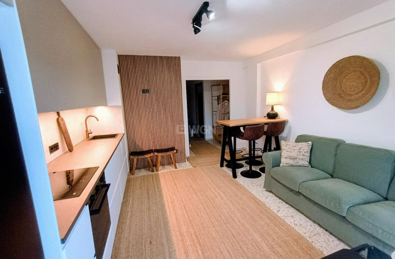 Resale - Apartment / flat - Guardamar del Segura - Urbanizaciones