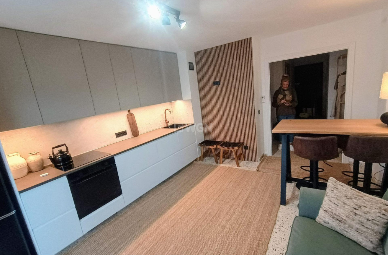 Resale - Apartment / flat - Guardamar del Segura - Urbanizaciones