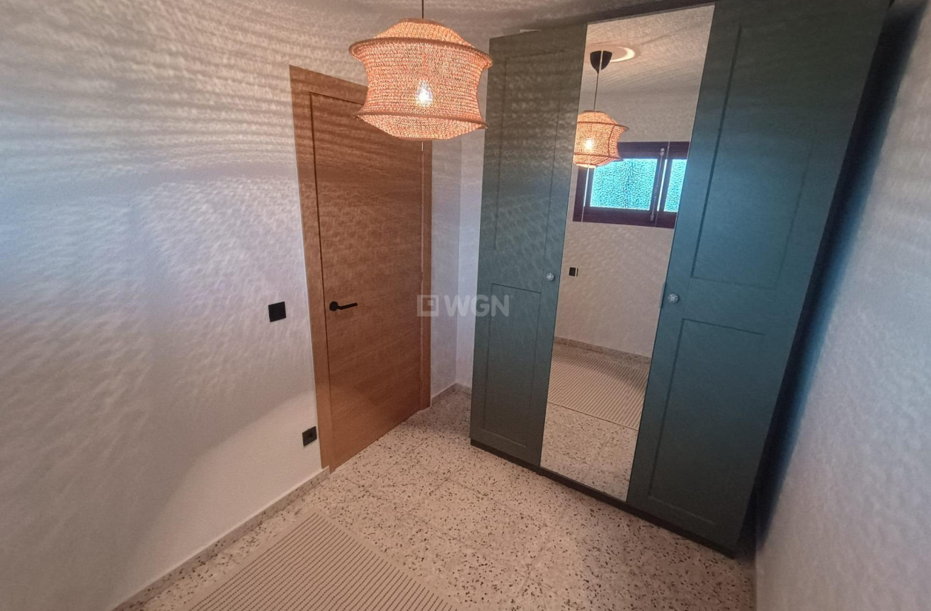 Resale - Apartment / flat - Guardamar del Segura - Urbanizaciones