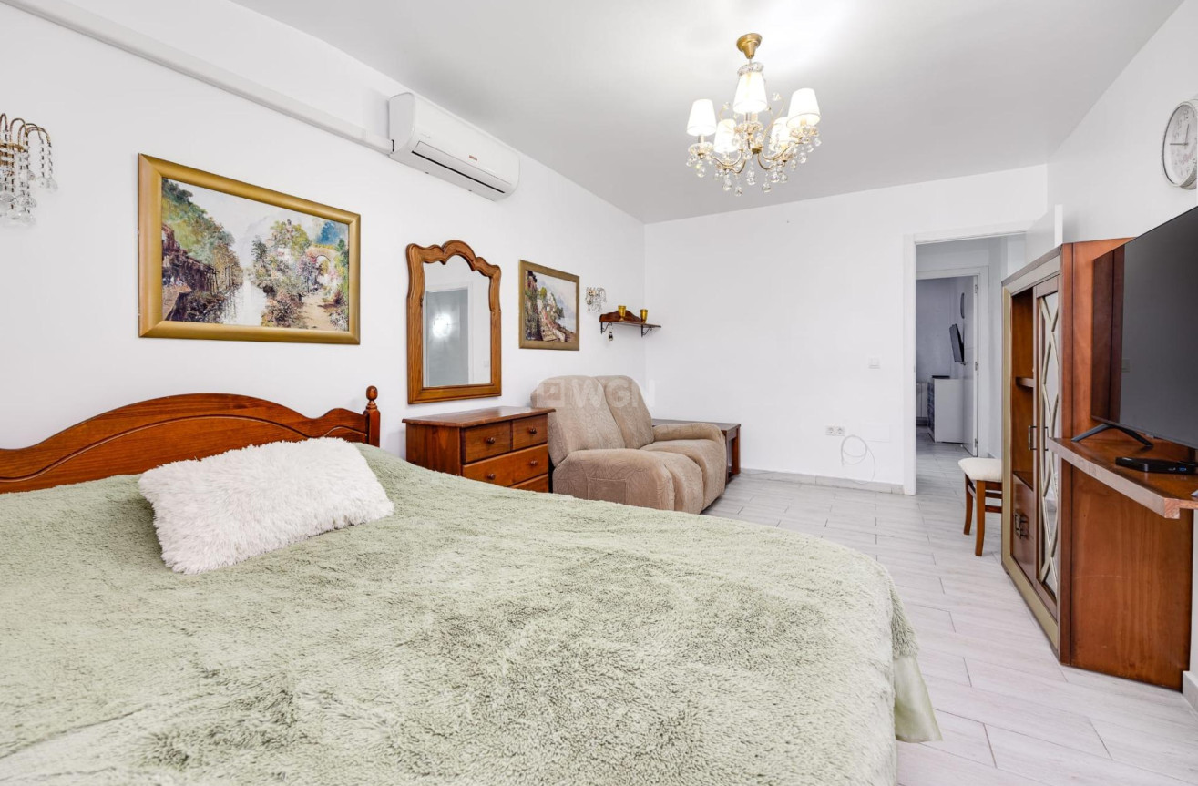 Resale - Townhouse - Torrevieja - Calas Blanca