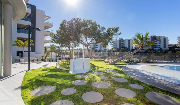 Resale - Apartment / flat - Orihuela Costa - Los Dolses