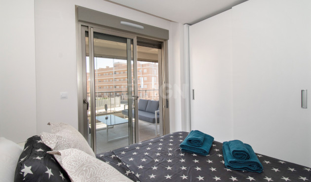 Resale - Apartment / flat - Orihuela Costa - Los Dolses