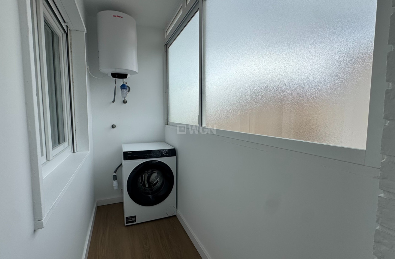 Resale - Apartment / flat - Torrevieja - Costa Blanca